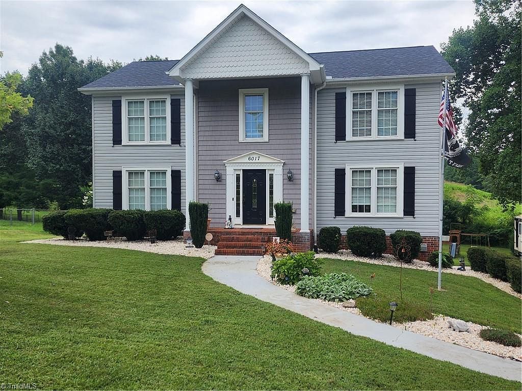6017 Woods Edge Ln Kernersville, NC 27284 - Thumbnail 2