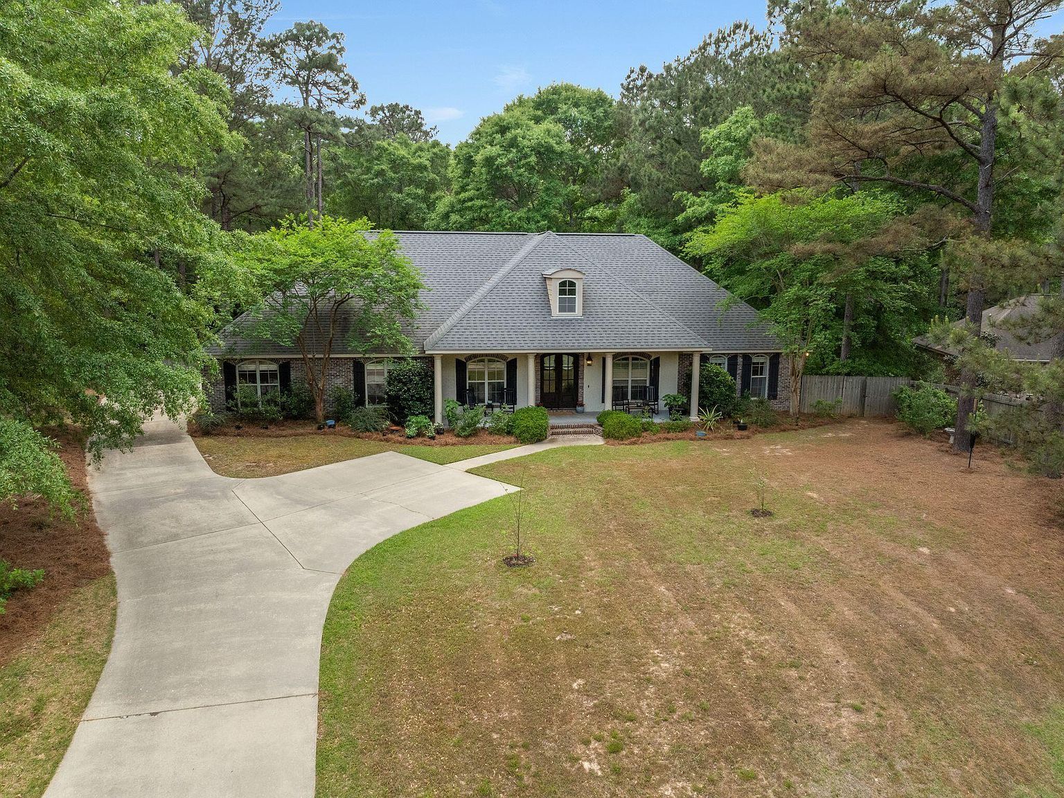 5 Steep Holw Hattiesburg, MS 39402  | Single Family