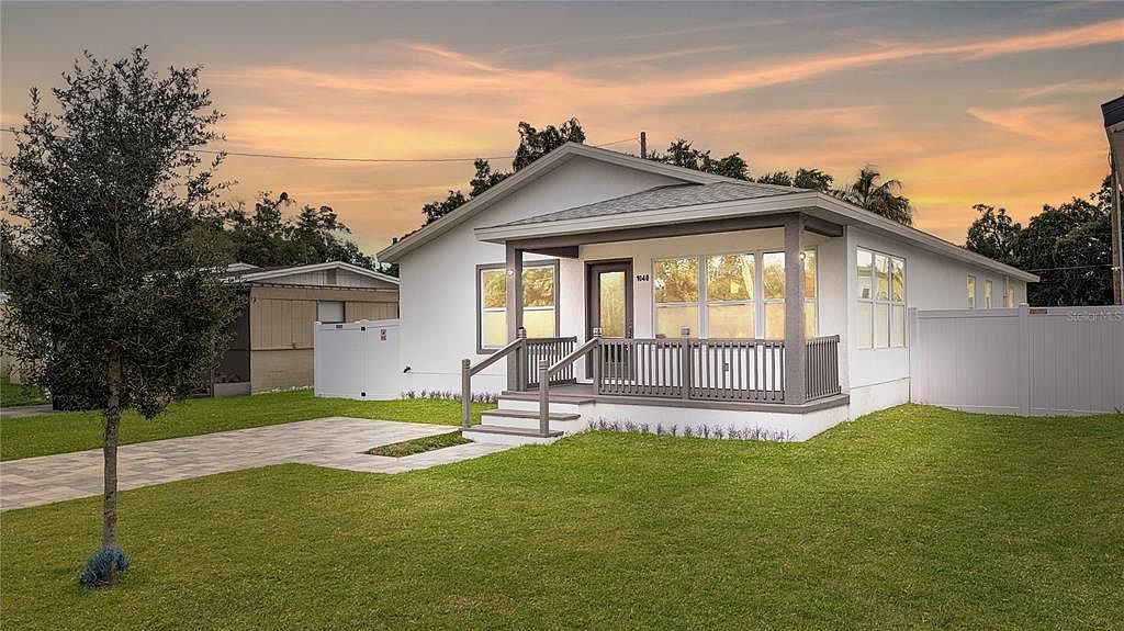 1040 20th St Orlando, FL 32805 - Thumbnail 2