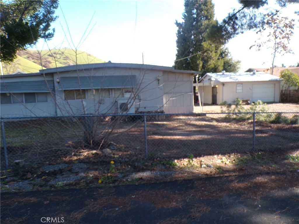 3094 5th St Clearlake, CA 95422 - Thumbnail 2