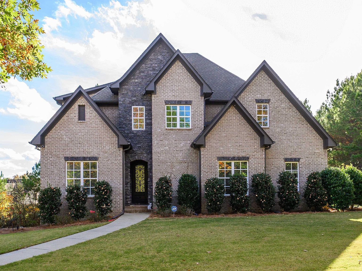 1000 Parkmont Way Chelsea, AL 35043 - Thumbnail 2