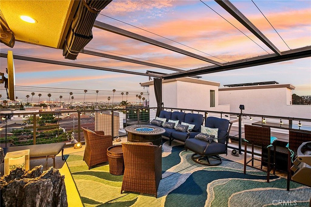 1833 S Mesa St San Pedro, CA 90731 - Thumbnail 2