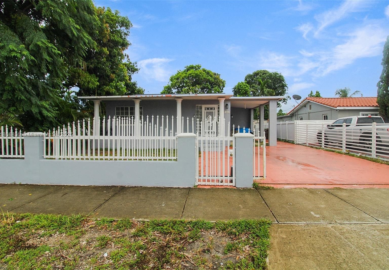 466 E 19th St Hialeah, FL 33013 - Thumbnail 2