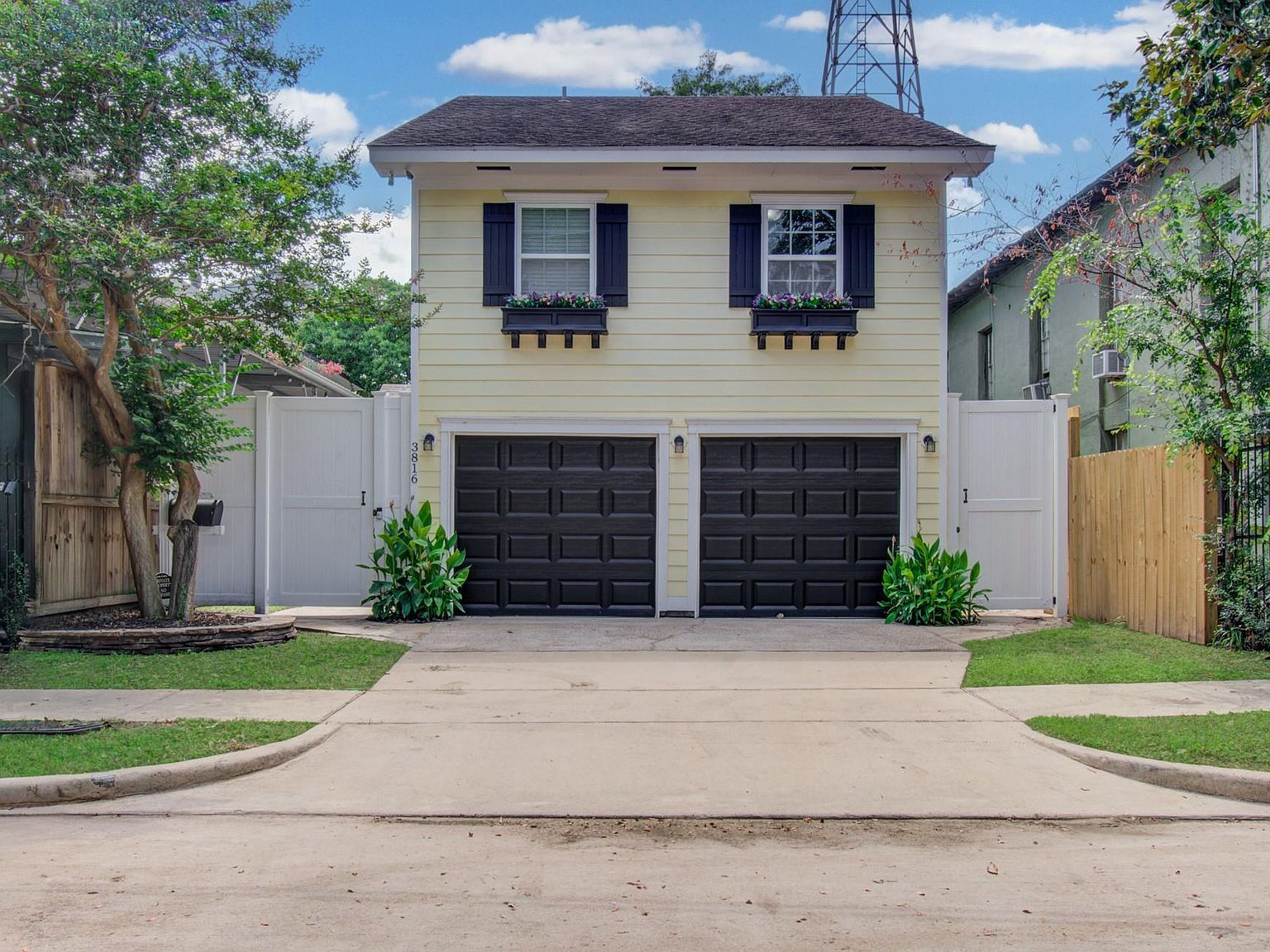 3816 Brandt St Houston, TX 77006, 77006
