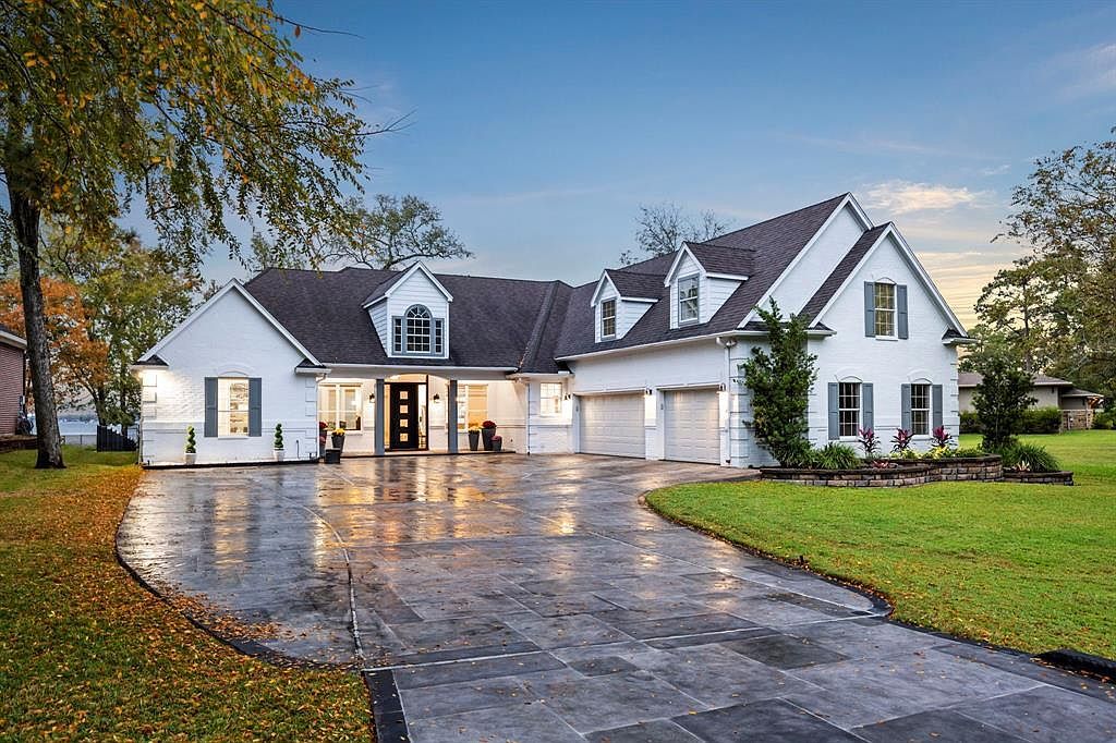 9505 Escondido Dr Willis, TX 77318 - Thumbnail 2