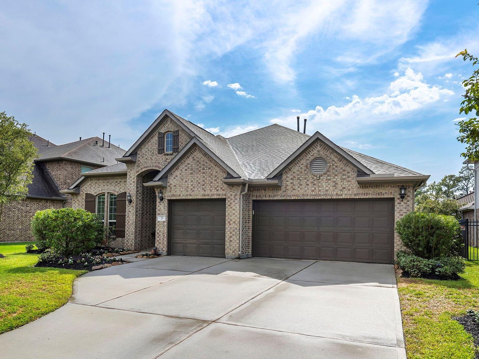 23 Whitbarrow Pl The Woodlands, TX 77375 - Thumbnail 2