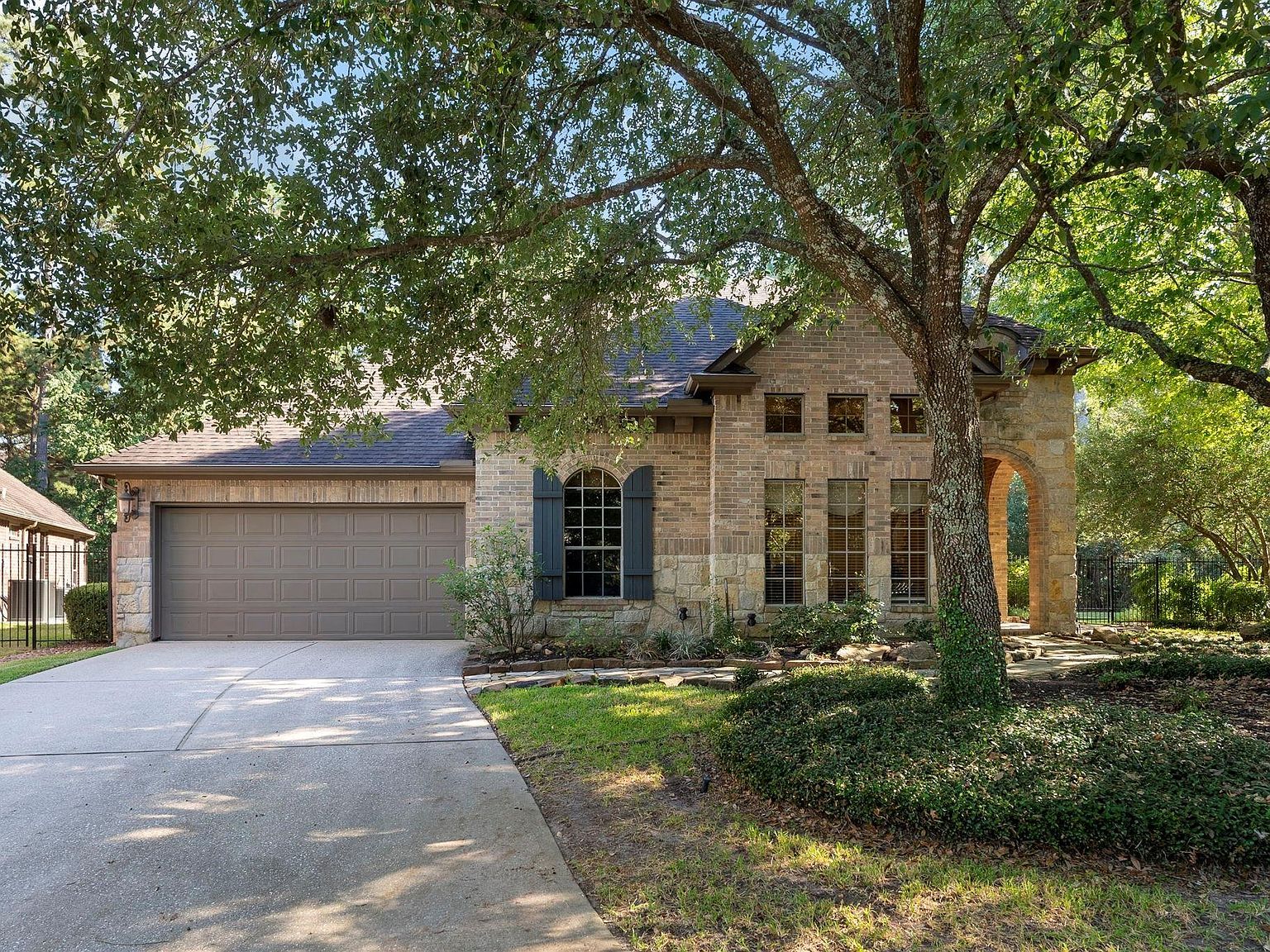 14 Mystic Pines Ct Spring, TX 77382 - Thumbnail 2