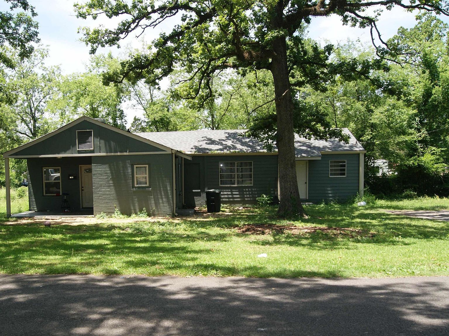 1900 Saint Charles Ave SW Birmingham, AL 35211 - Thumbnail 2