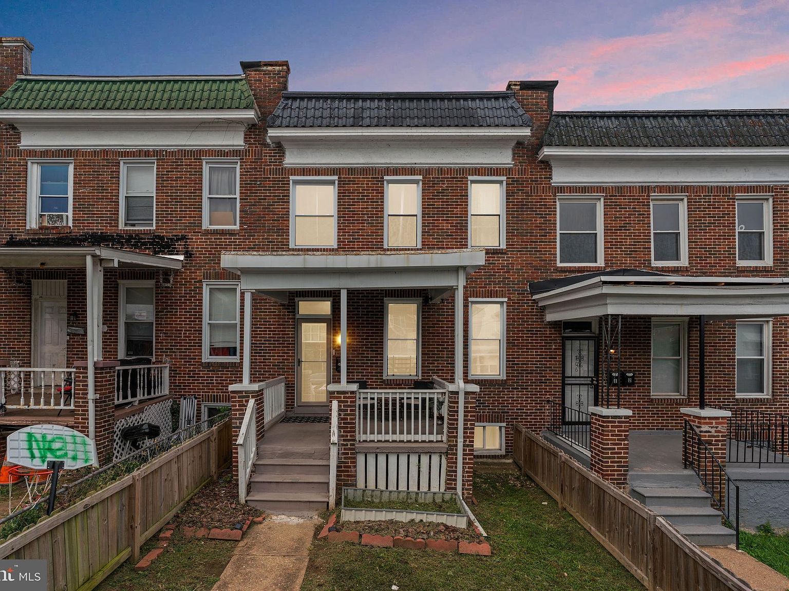 704 Mount Holly St Baltimore, MD 21229 - Thumbnail 2