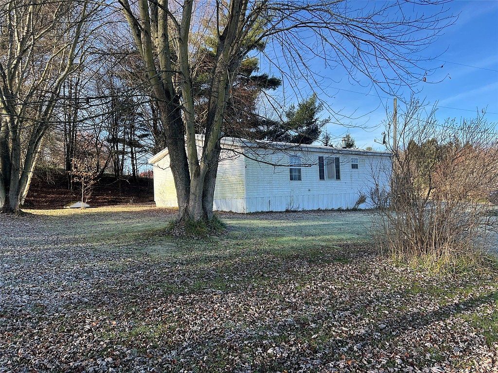 7167 Pettis Rd Meadville, PA 16335 - Thumbnail 2