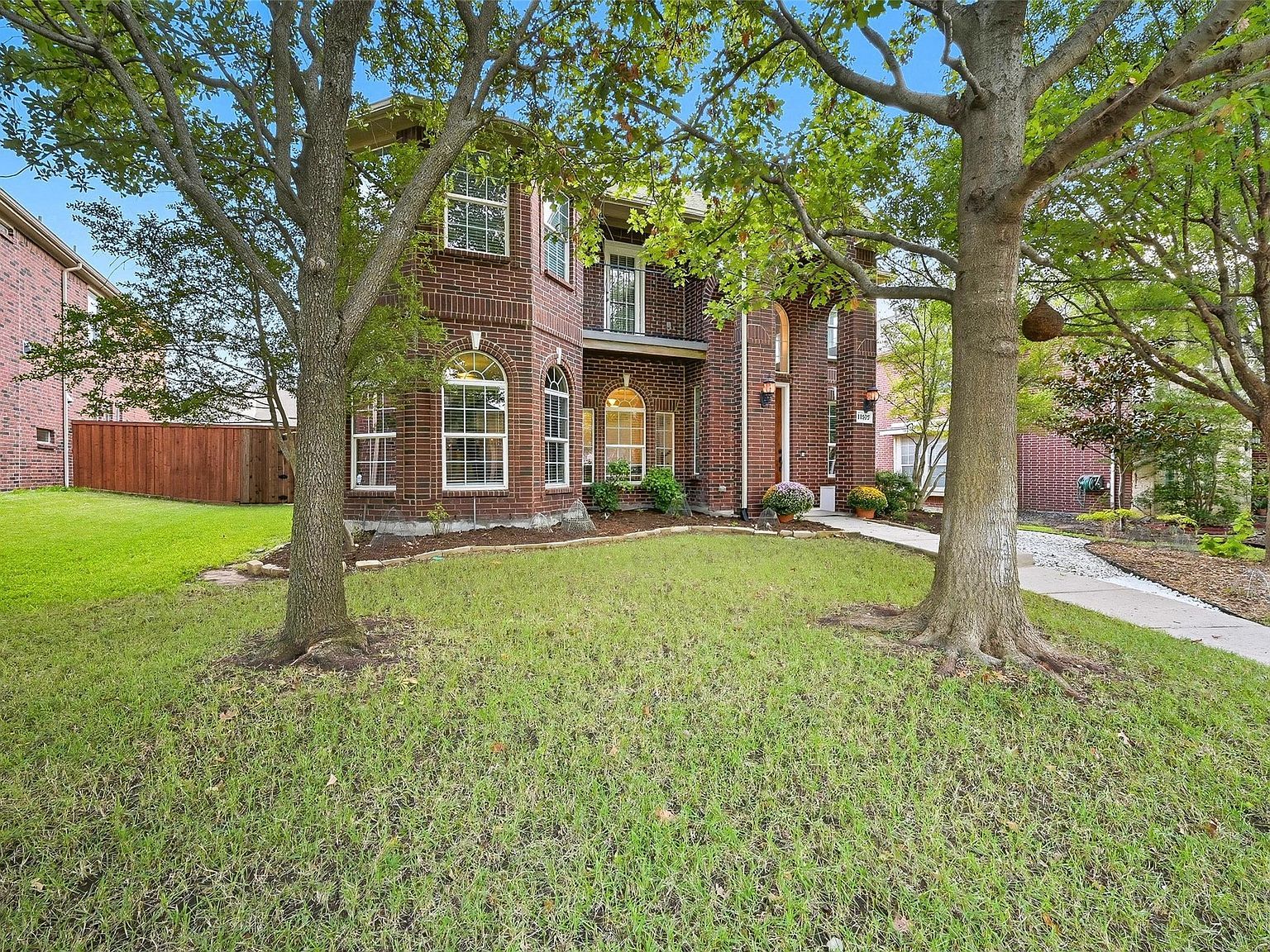 11577 Mansfield Dr Frisco, TX 75035 - Thumbnail 2