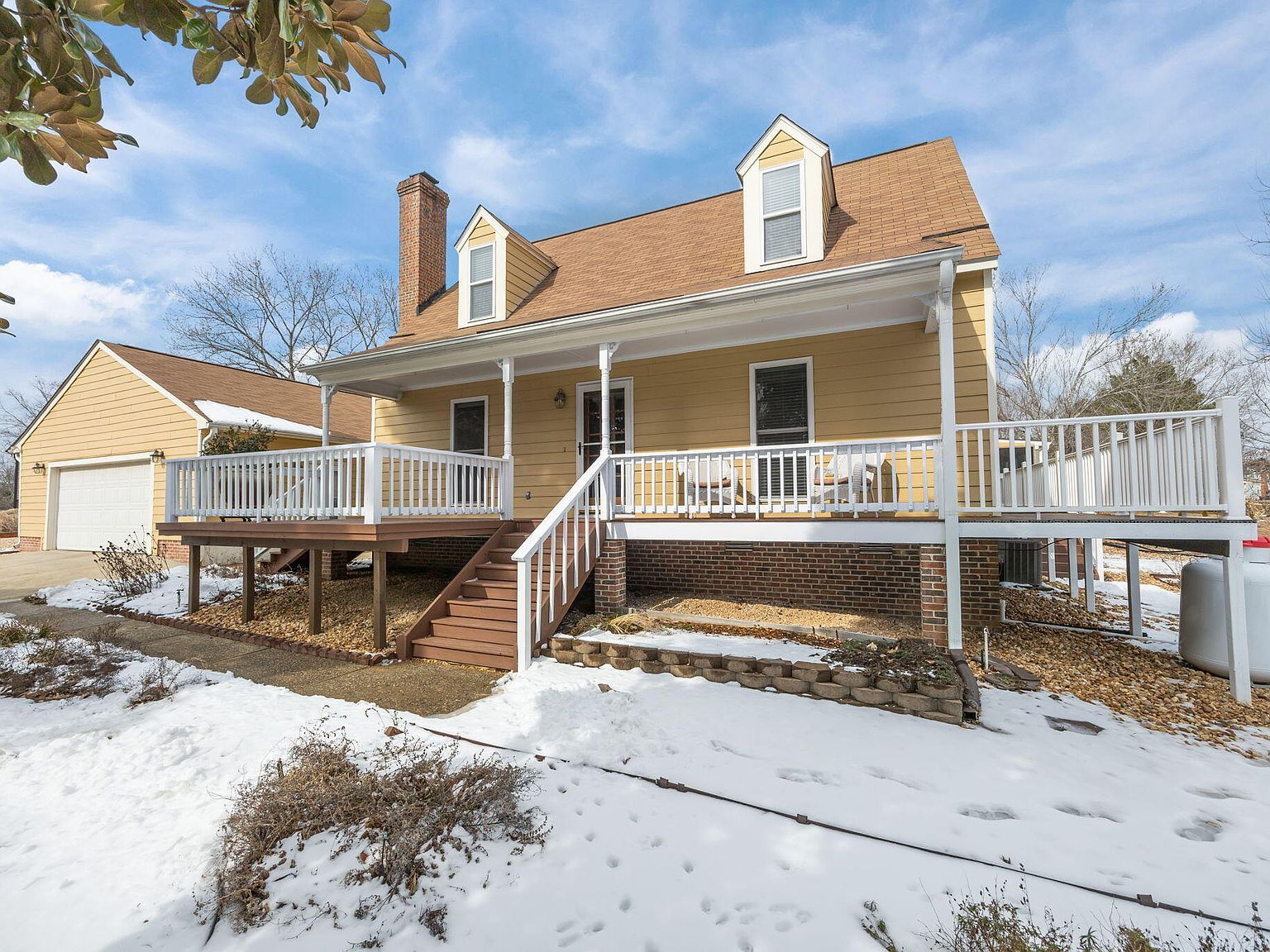 137 Bridle Trl Youngsville, NC 27596 - Thumbnail 2