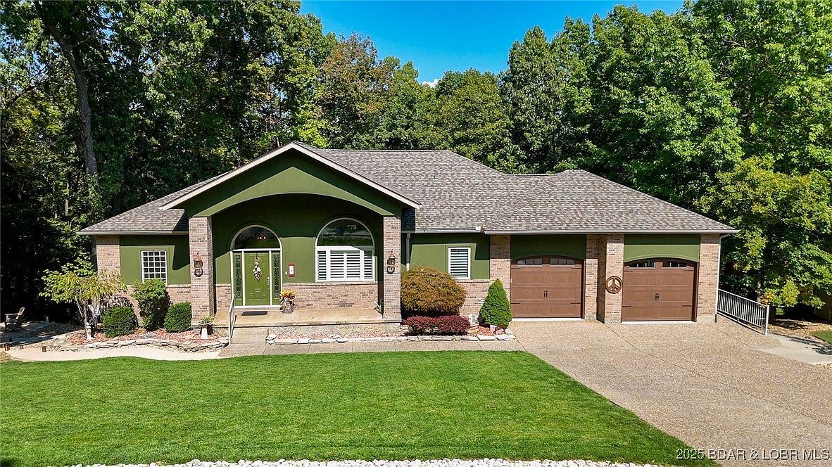 84 Beacon Hill Dr Lake Ozark, MO 65049 - Thumbnail 2