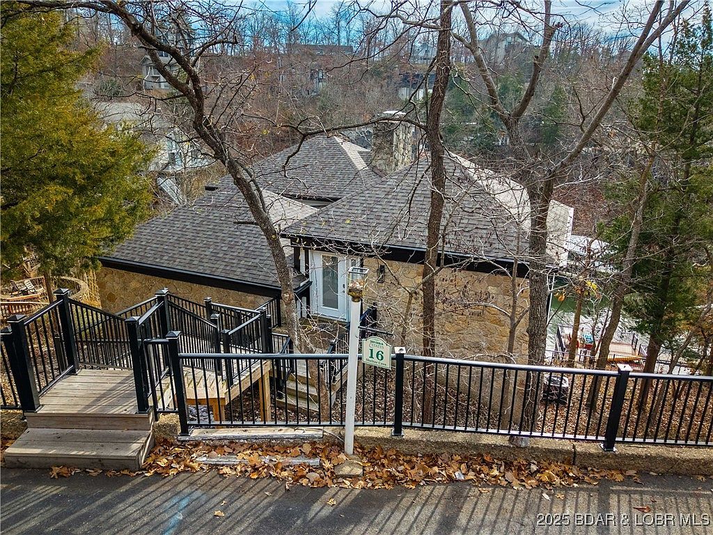 16 Shelter Cv Osage Beach, MO 65065 - Thumbnail 2