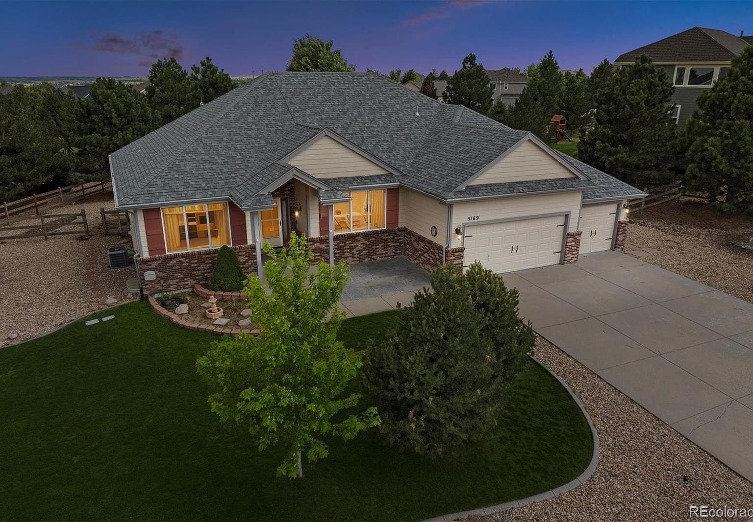 5169 Fairfield Cir Castle Rock, CO 80104 - Thumbnail 2