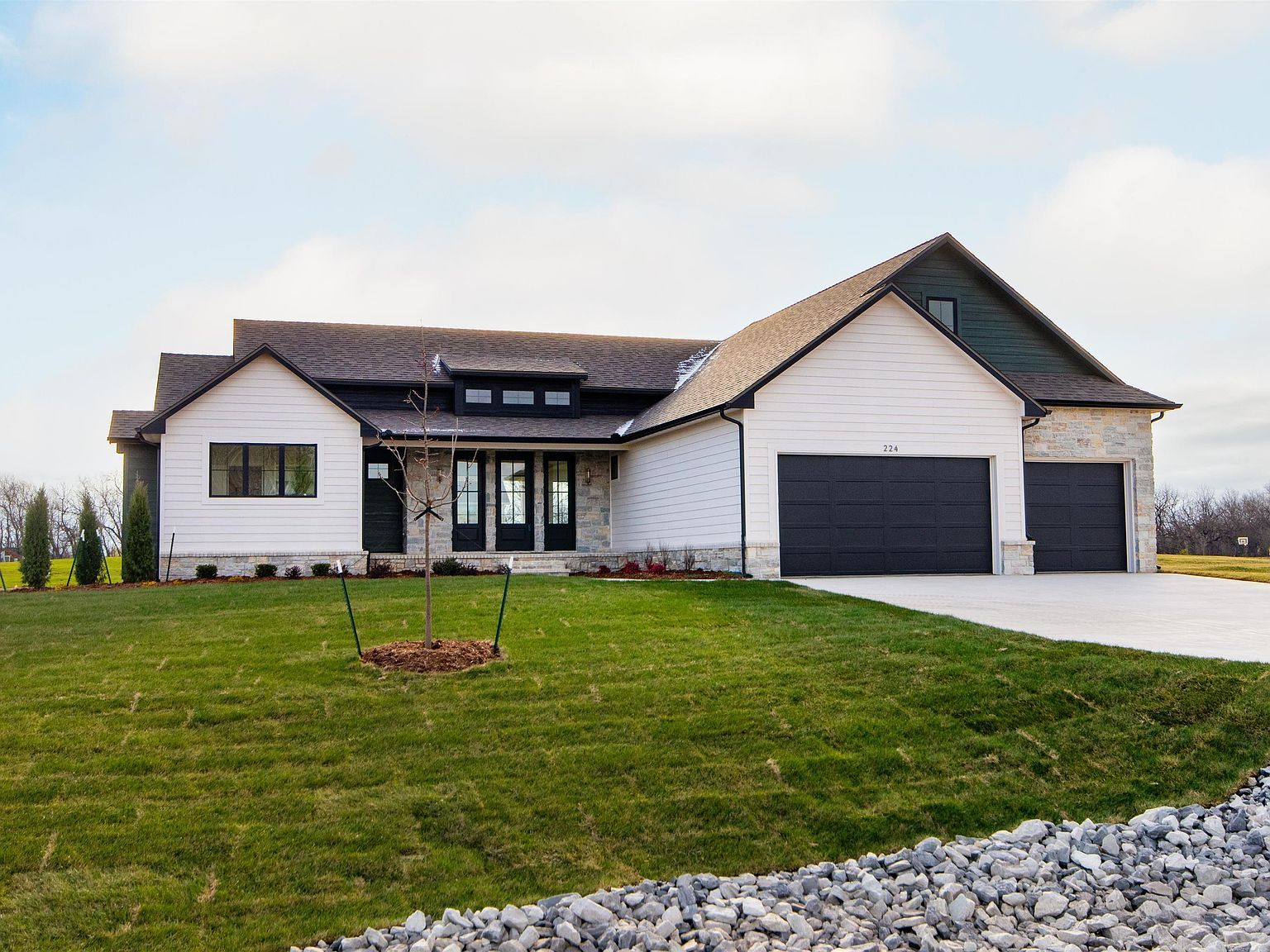 224 Cedar Ranch St Derby, KS 67037 - Thumbnail 2