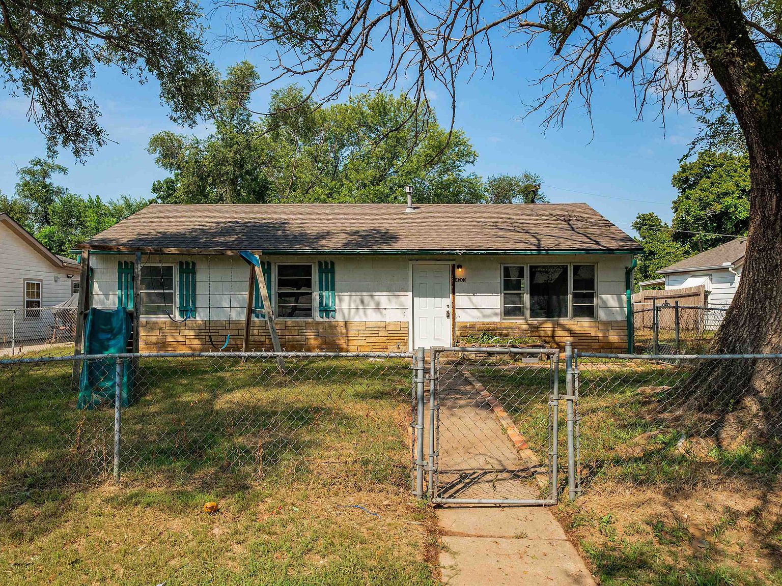4269 S Cumberland St Wichita, KS 67216, 67216