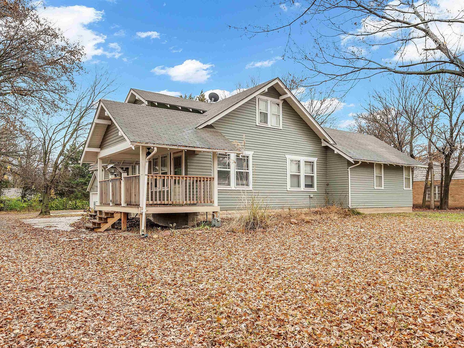 1125 E Broadway St Newton, KS 67114 - Thumbnail 2