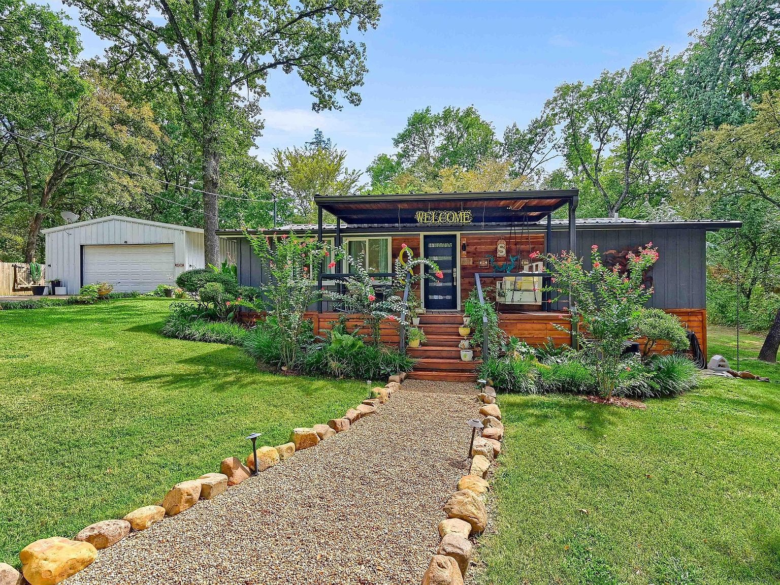 80 Louisiana Ave Pottsboro, TX 75076 - Thumbnail 2