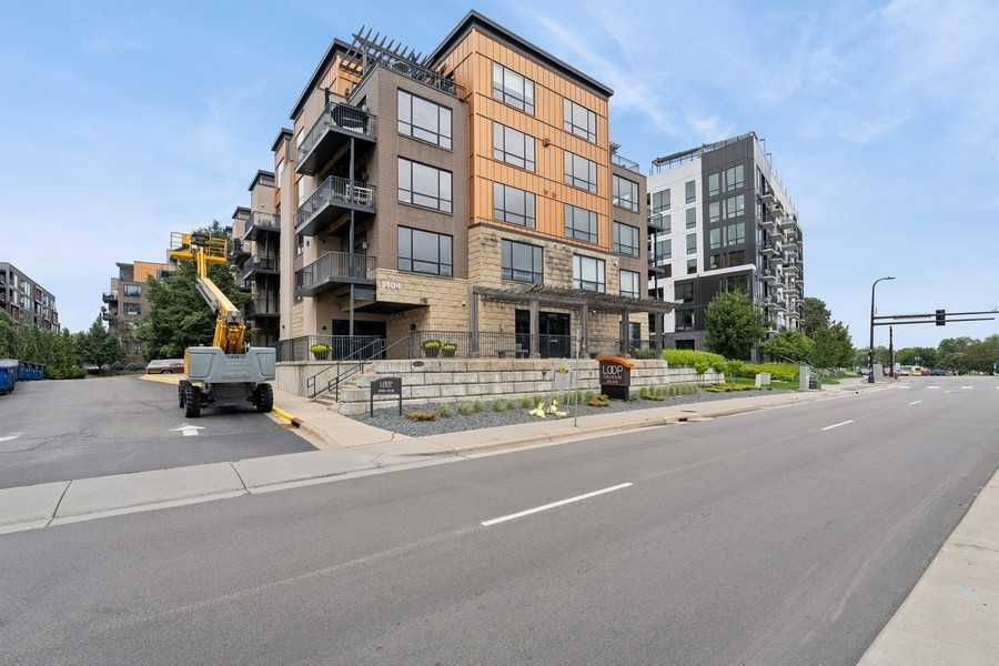 3104 West Lake Street #412, Minneapolis, MN 55416, USA - Thumbnail 3