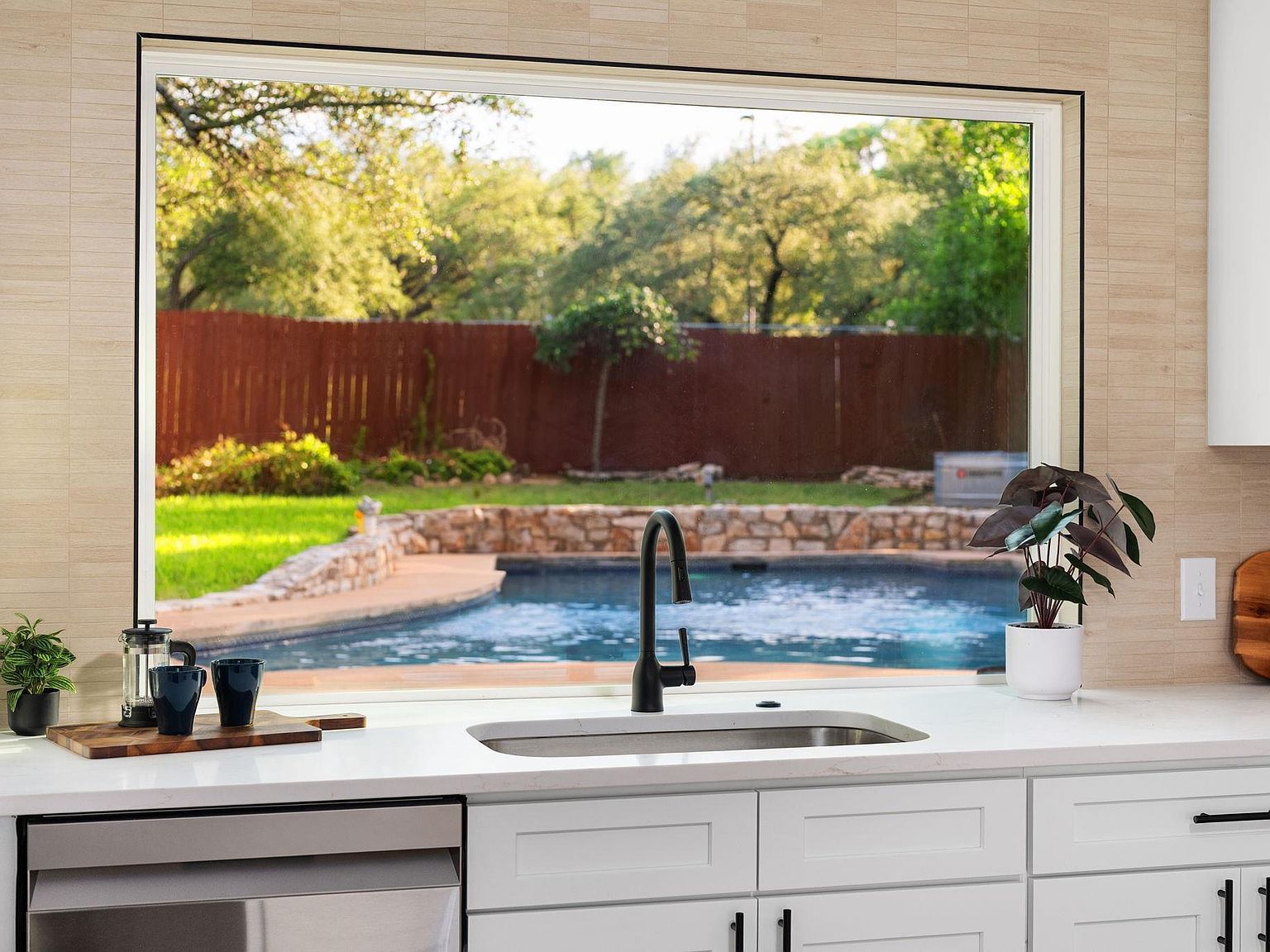 6903 Narrow Oak Trl Austin, TX 78759 - Thumbnail 2