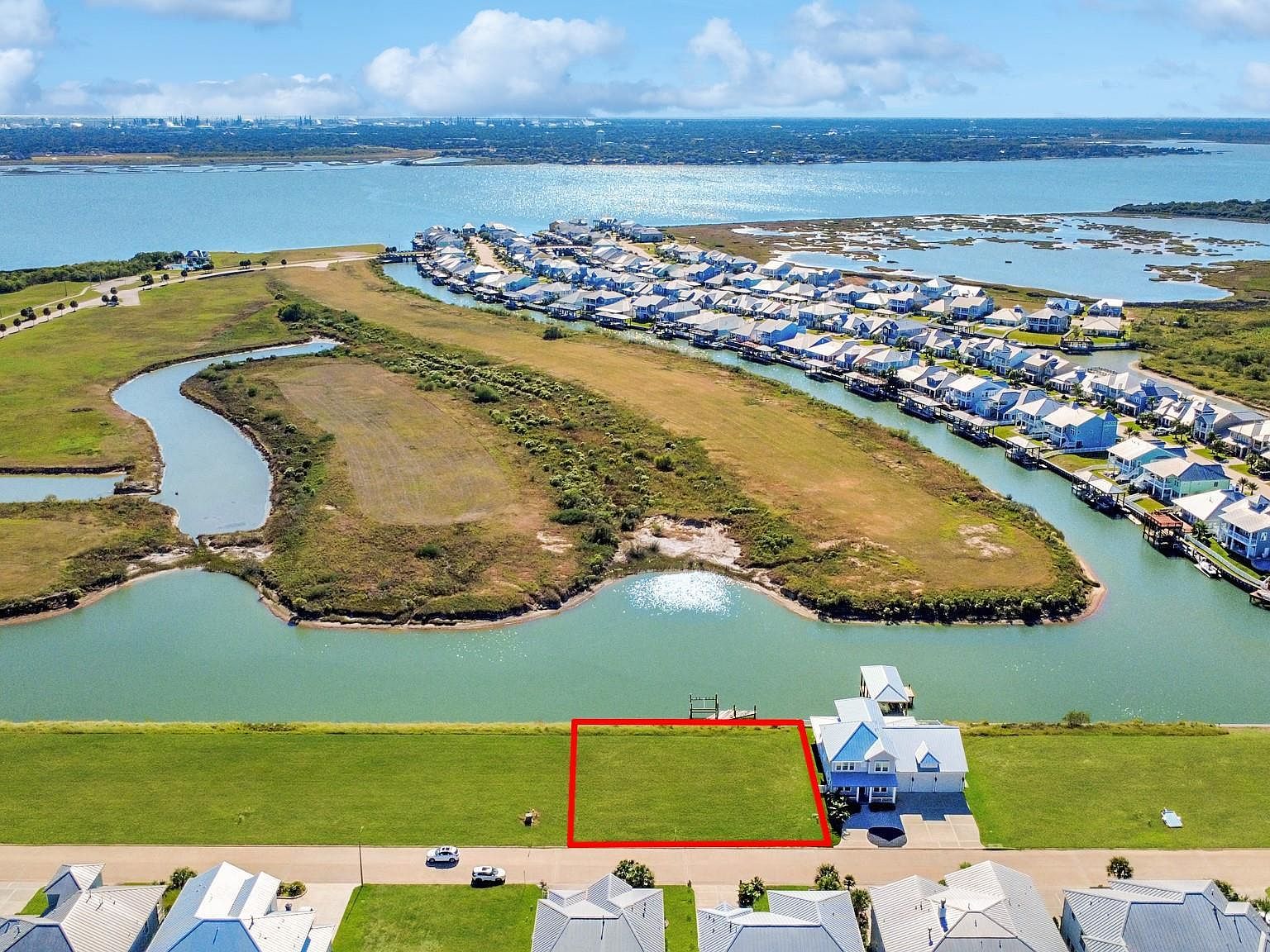 1213 Highborne Cay Ct Texas City, TX 77590 - Thumbnail 2