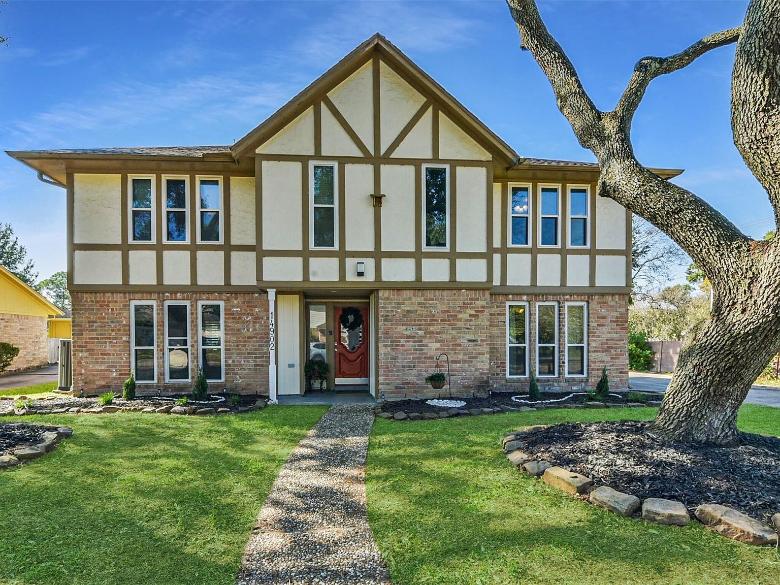 14902 Aspen Hills Dr Houston, TX 77062 - Thumbnail 2