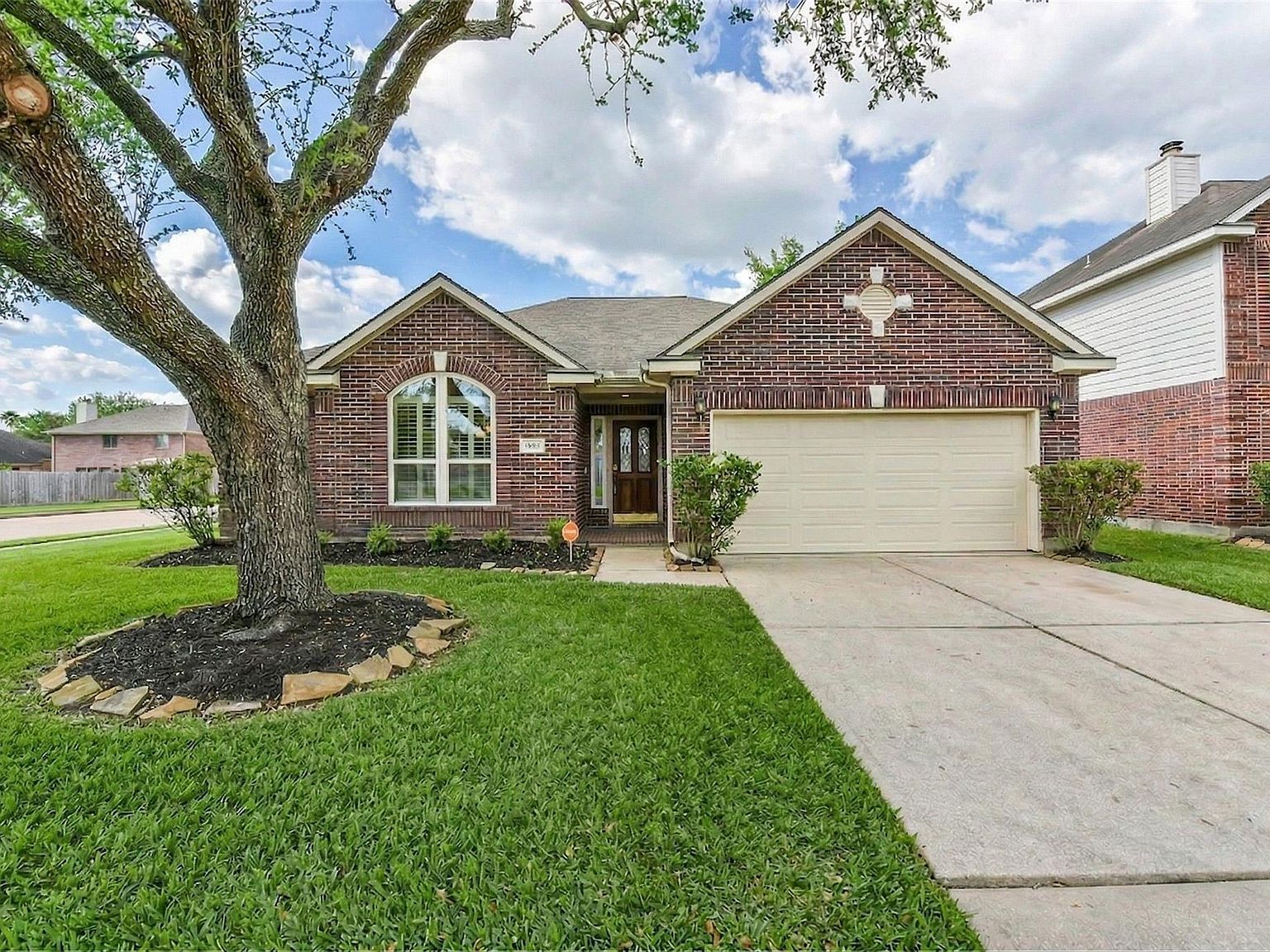 3603 Chatwood Dr Pearland, TX 77584 - Thumbnail 2