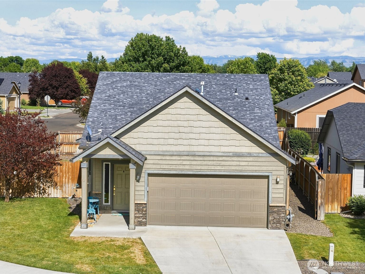 1361 SW Greeley St College Place, WA 99324, 99324