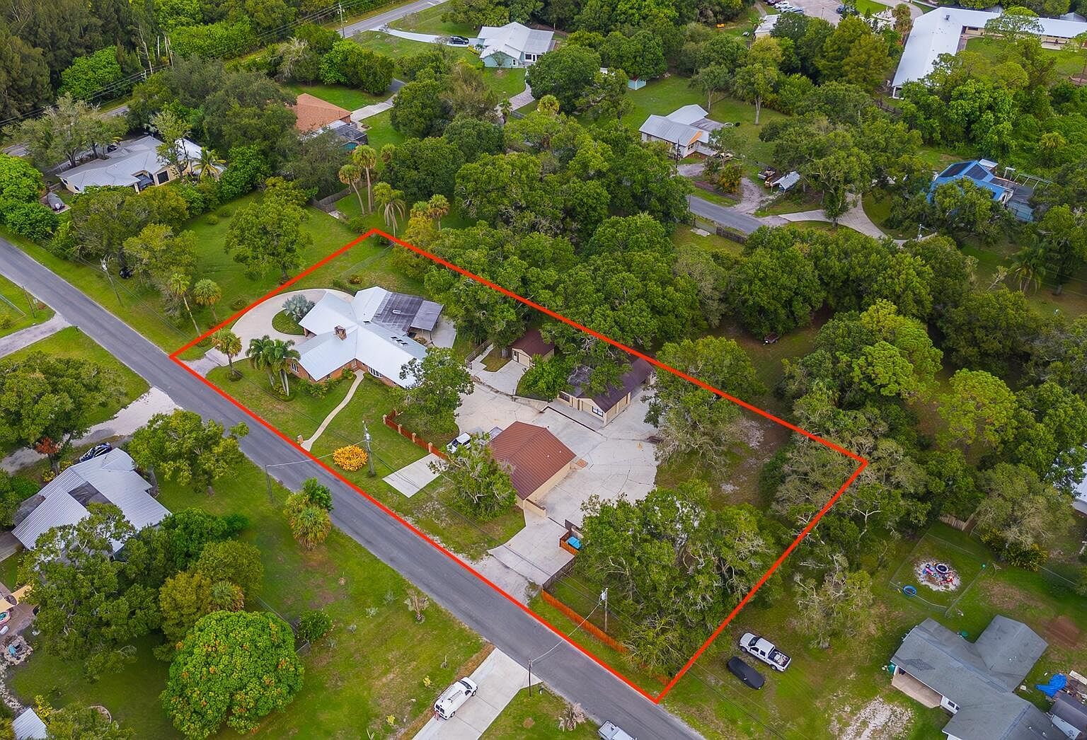 800 Ulrich Rd Fort Pierce, FL 34982 - Thumbnail 2