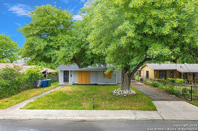 122 Bangor Dr San Antonio, TX 78228 - Thumbnail 2