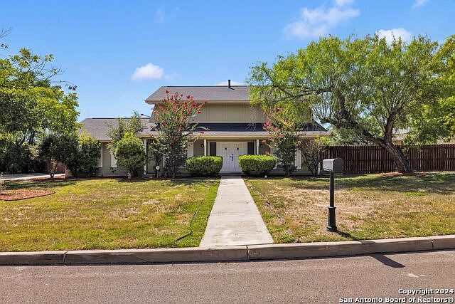 103 Shalimar Dr Castle Hills, TX 78213 - Thumbnail 2