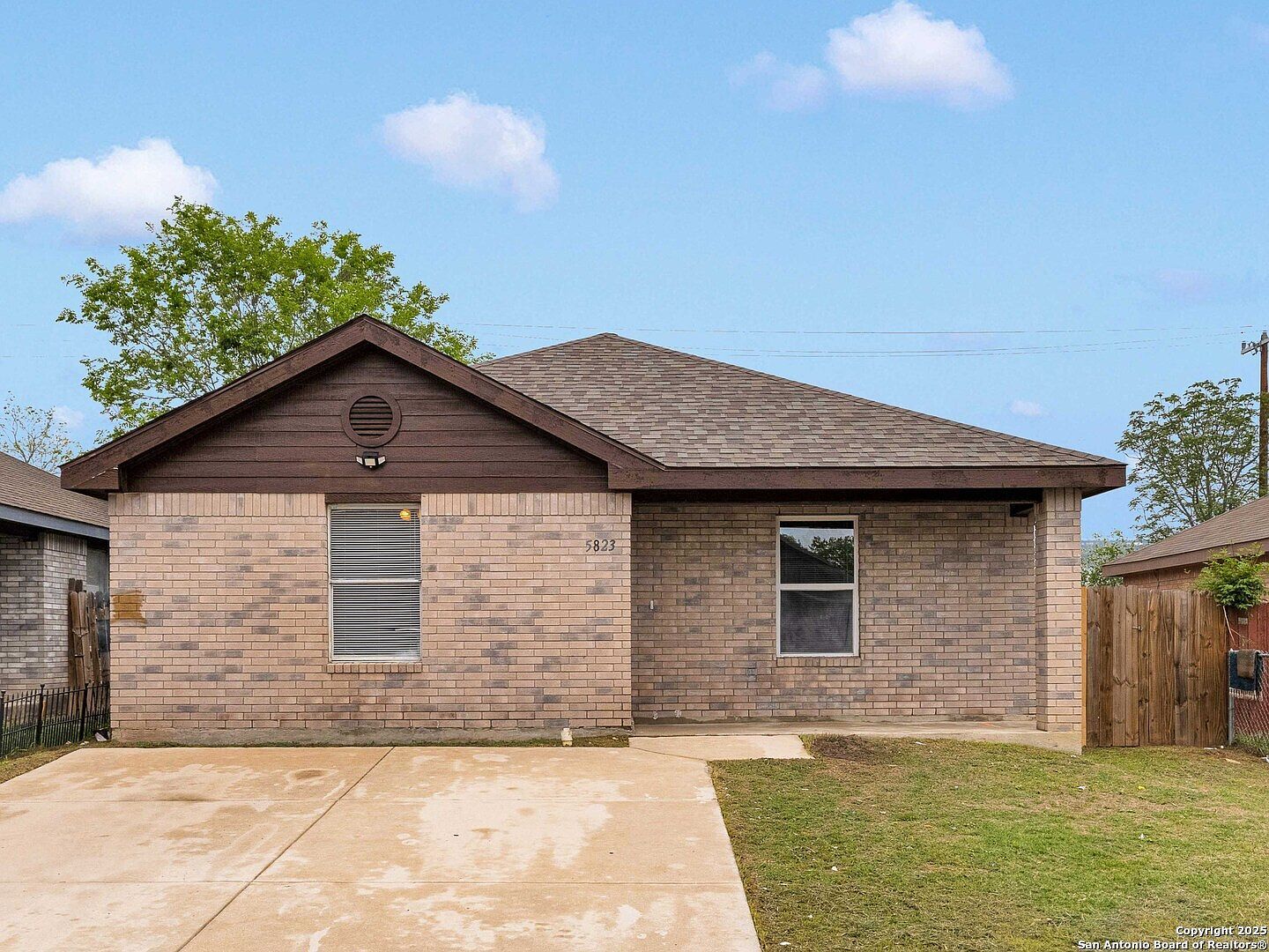 5823 Bowsprit St San Antonio, TX 78242 - Thumbnail 2