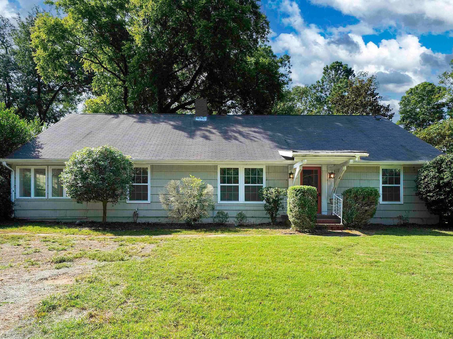 2016 Chapel Rd Birmingham, AL 35226 - Thumbnail 2