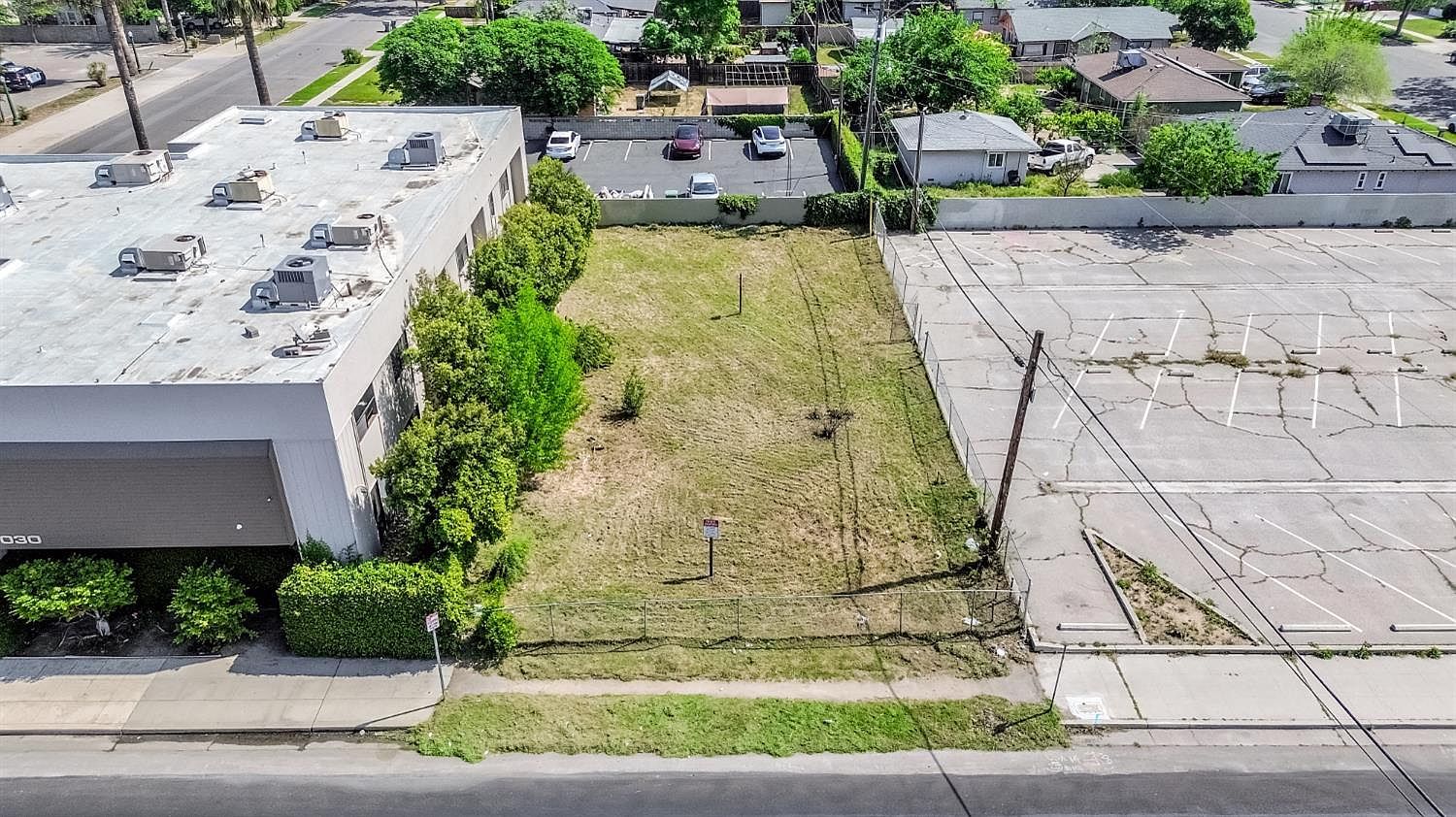 3004 N Maroa Ave Fresno, CA 93704 - Thumbnail 2