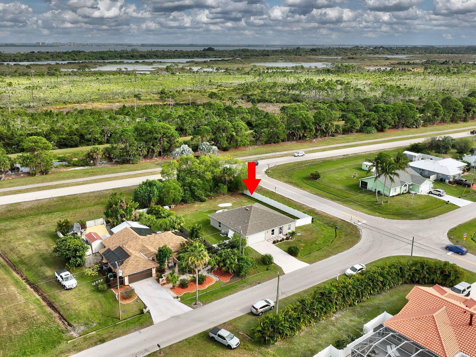 3002 SE East Blackwell Dr Pt Saint Lucie, FL 34952 - Thumbnail 2