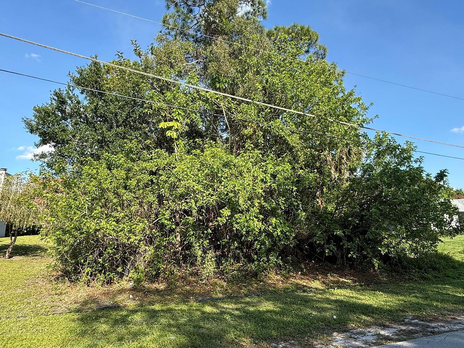 2325 SE Saphire Ter Port Saint Lucie, FL 34952, 34952