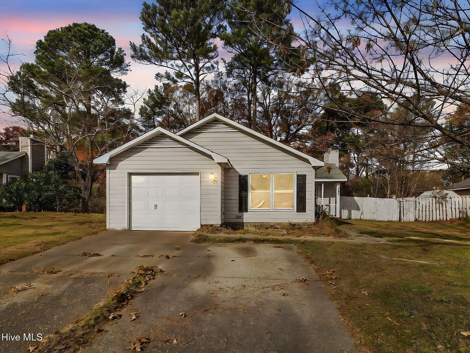 1132 Hoke Loop Rd Fayetteville, NC 28314 - Thumbnail 2