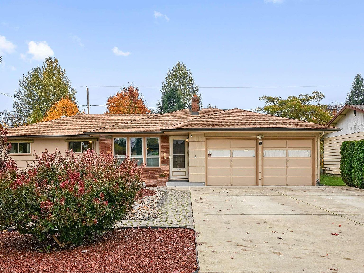 2470 Alameda St NE Salem, OR 97301 - Thumbnail 2