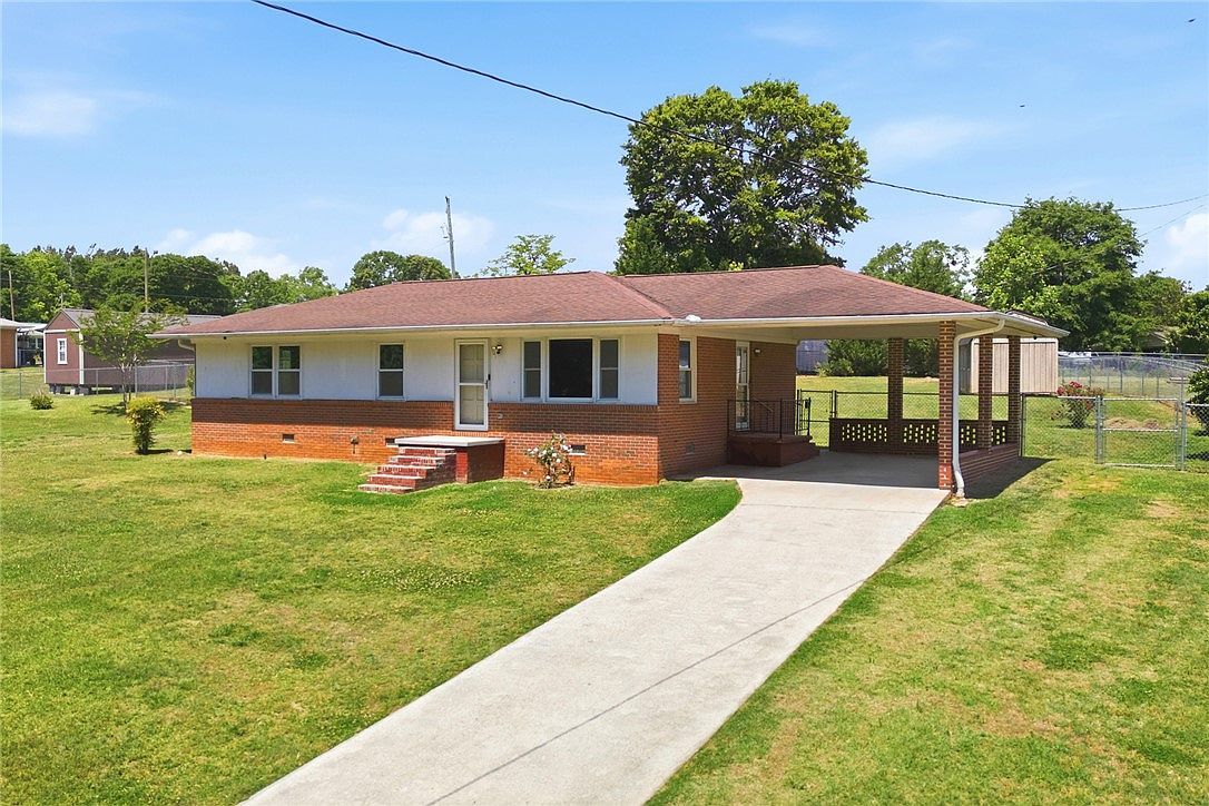 101 Mountain View Dr Walhalla, SC 29691, 29691