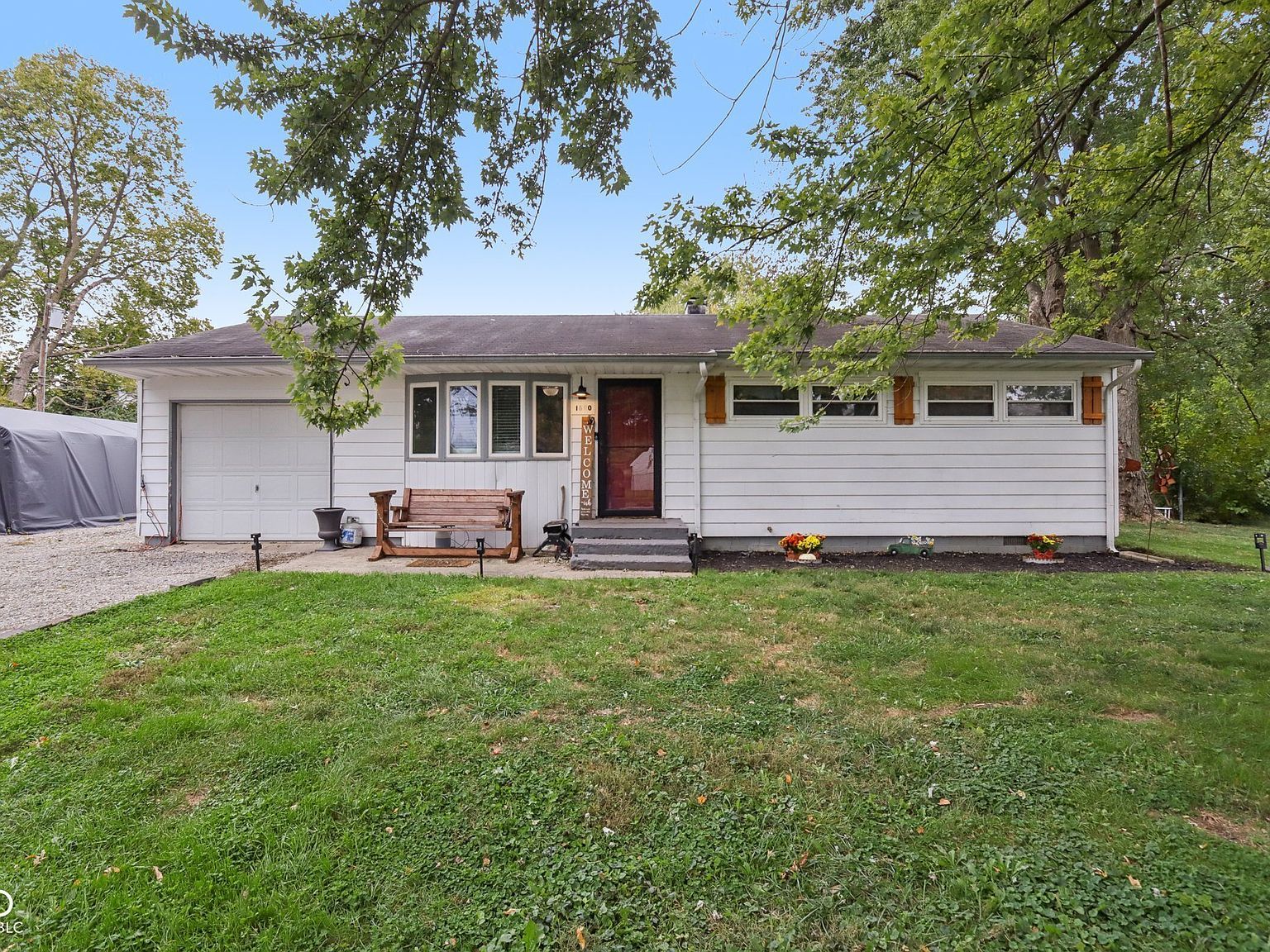 1690 Cardinal Ln Shelbyville, IN 46176 - Thumbnail 2