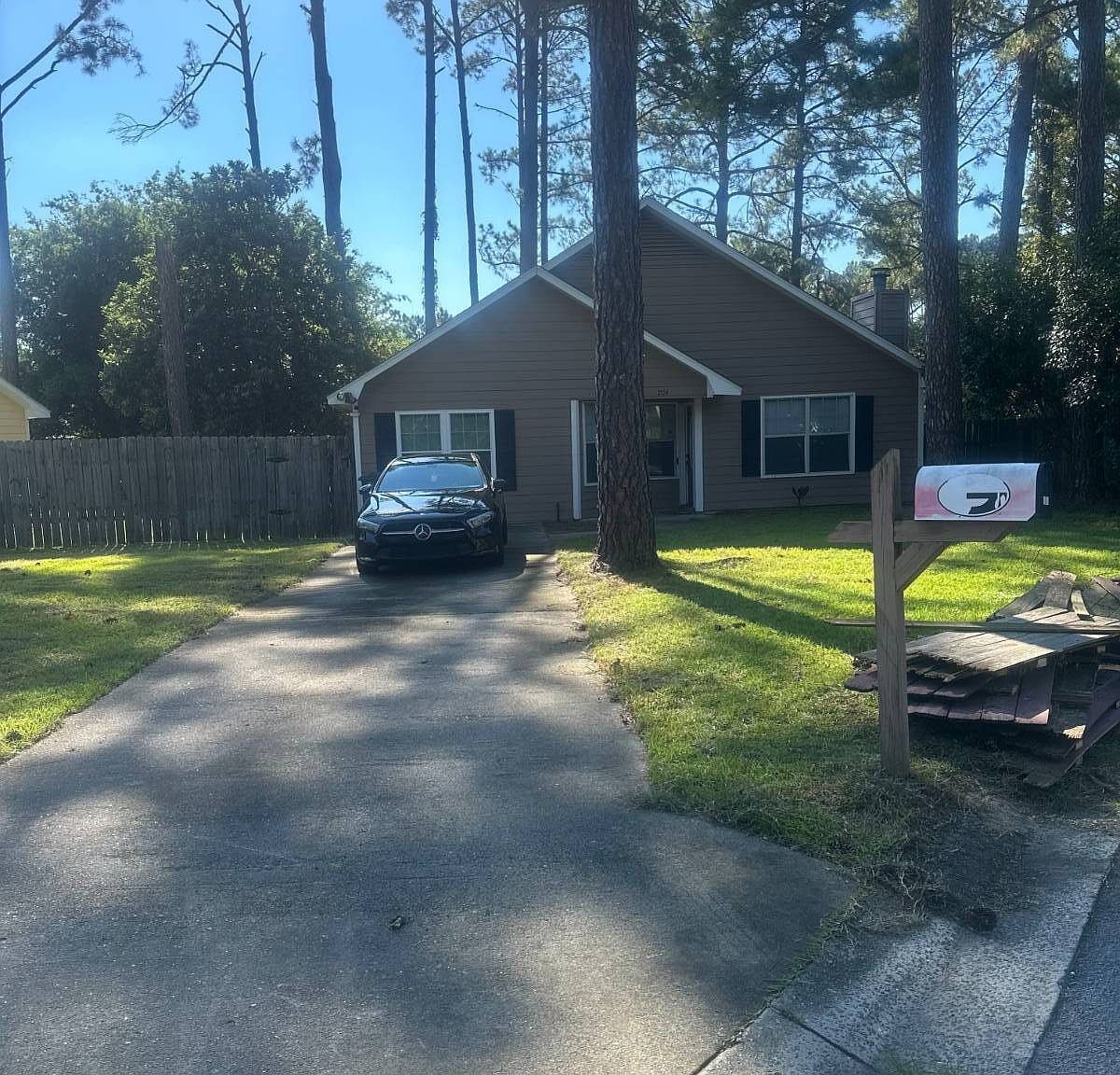 904 Drake Ct Hinesville, GA 31313 - Thumbnail 2