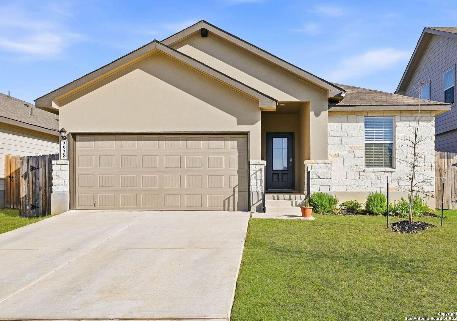 2938 Wentwood Run San Antonio, TX 78245 - Thumbnail 2