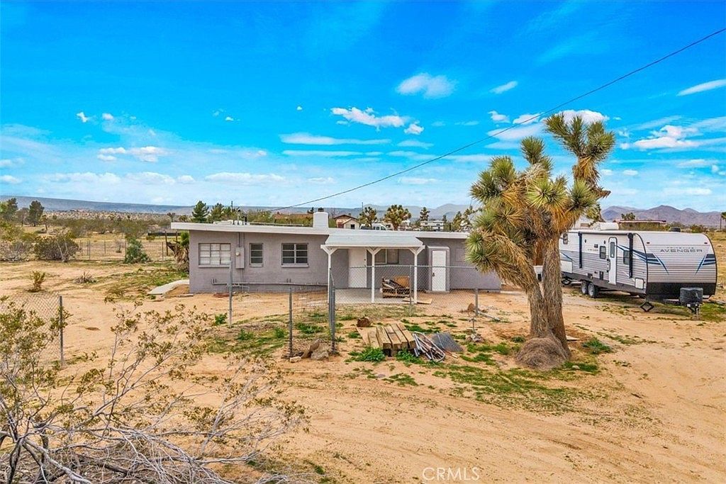 57726 Starlight Mesa Rd Yucca Valley, CA 92284 - Thumbnail 2