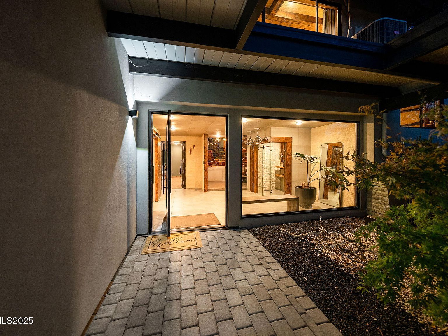 1825 Manzanita Cir Reno, NV 89509 - Thumbnail 2