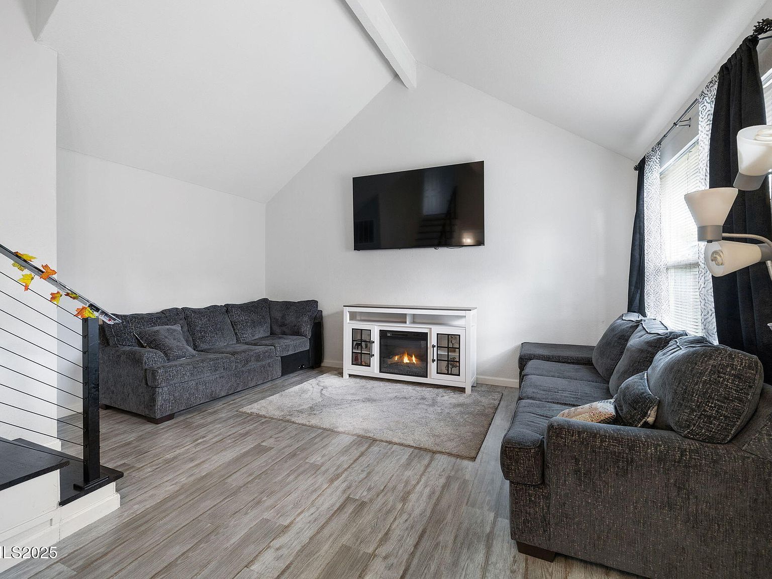 1595 York Way Sparks, NV 89431 - Thumbnail 2