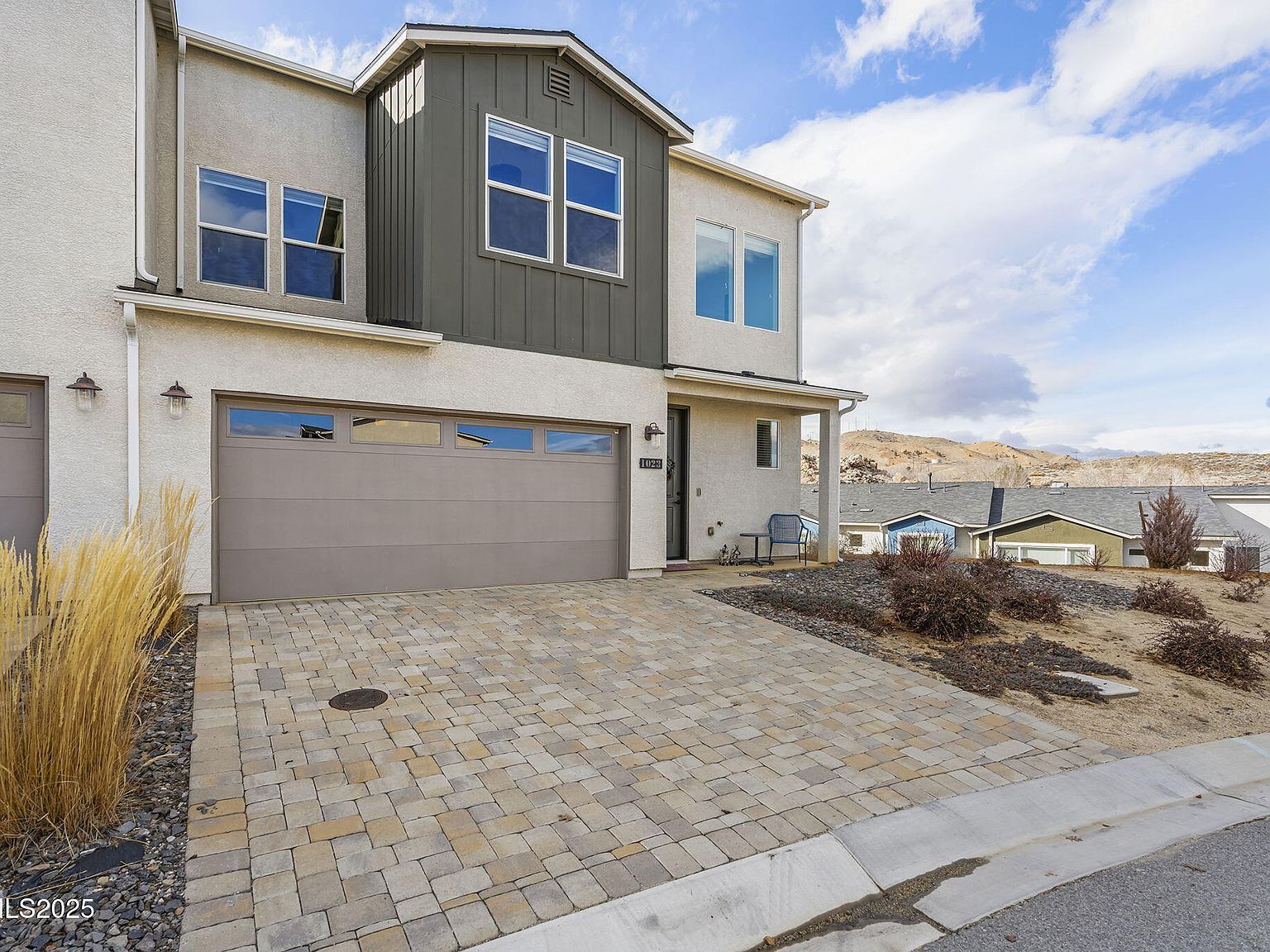 1023 Big Rock Loop Sun Valley, NV 89433 - Thumbnail 2