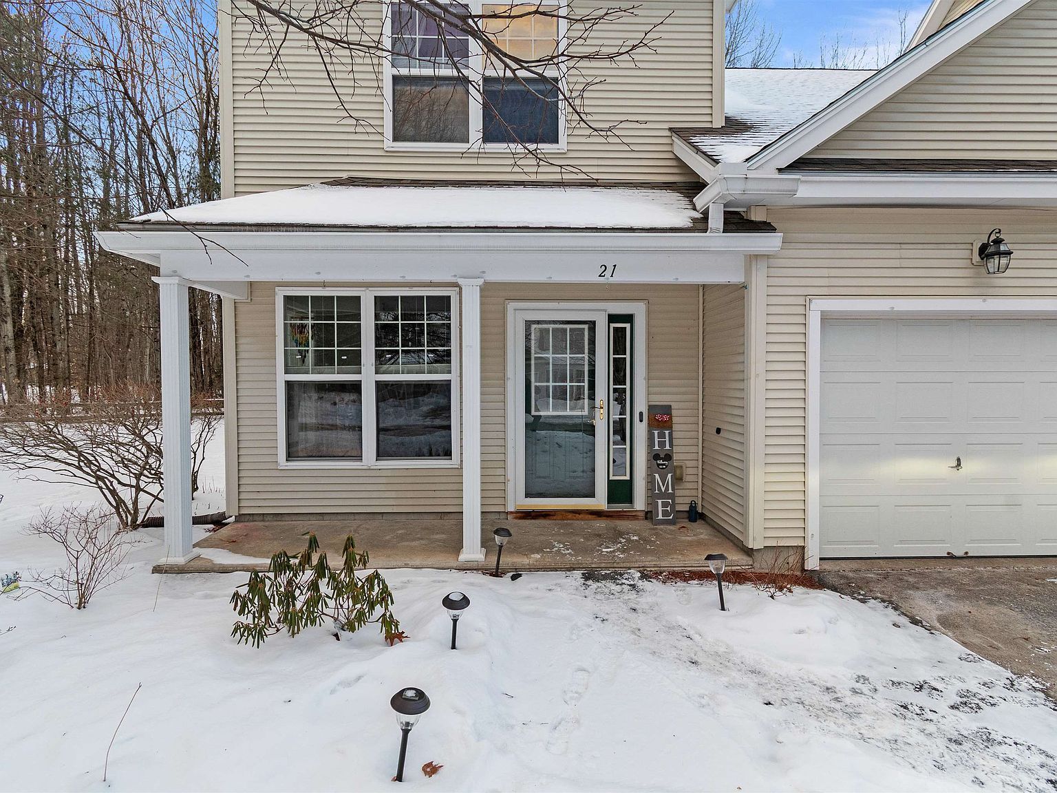 21 Irene Ave Essex Junction, VT 05452 - Thumbnail 2