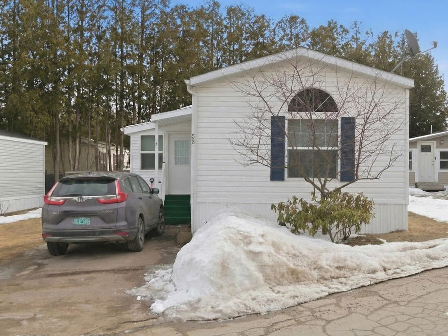 58 5th St Colchester, VT 05446 - Thumbnail 2