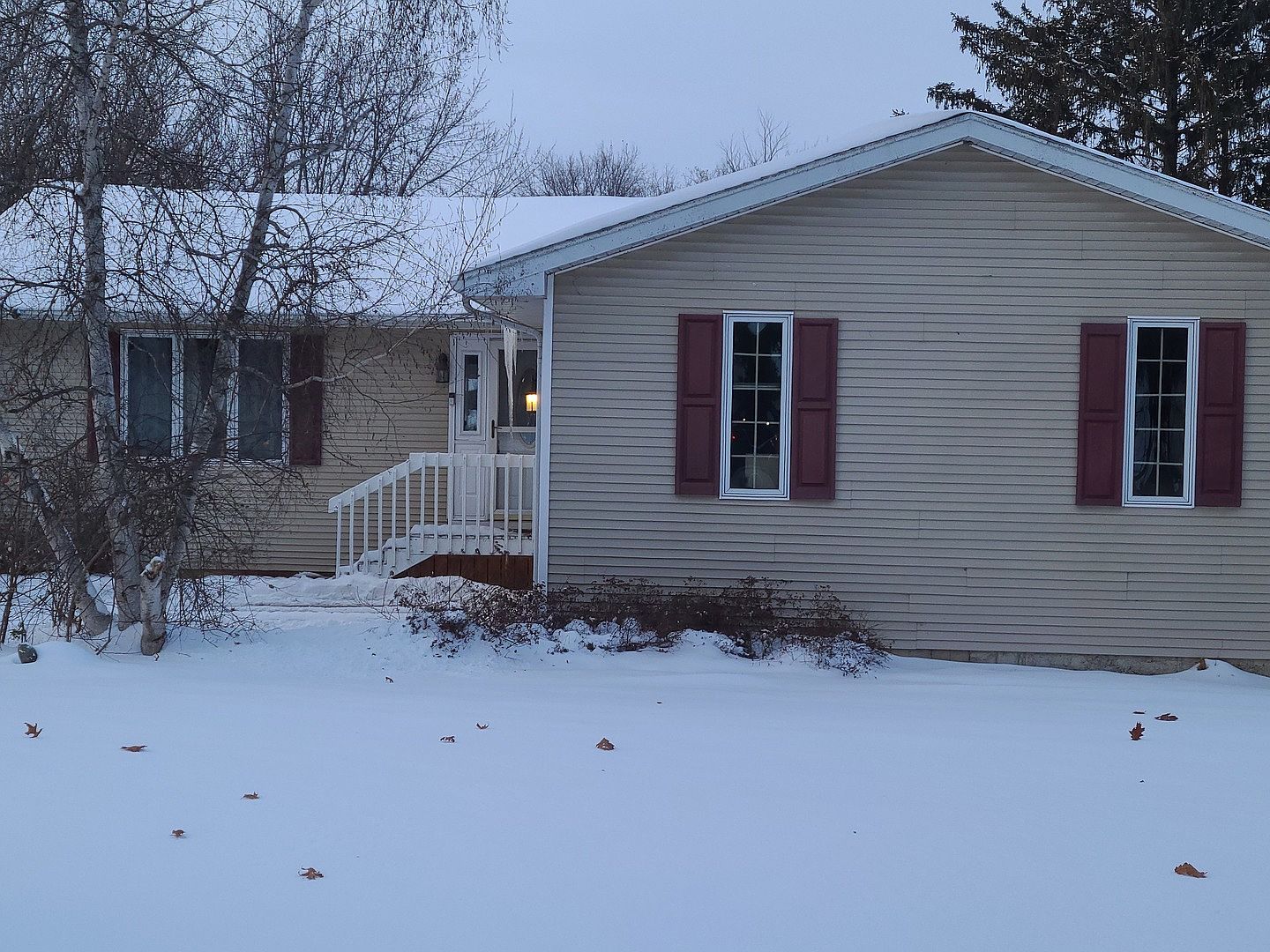 24200 Hillcrest Dr Sterling, IL 61081 - Thumbnail 2